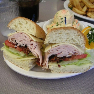 cut sandwich at diner