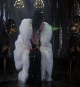 cruella de vil controlling Rottweiler dogs once upon a time Victoria Smurfit