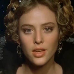 Princess Irulan gorgeous face and blonde hair Dune 1984 movie Virginia Madsen